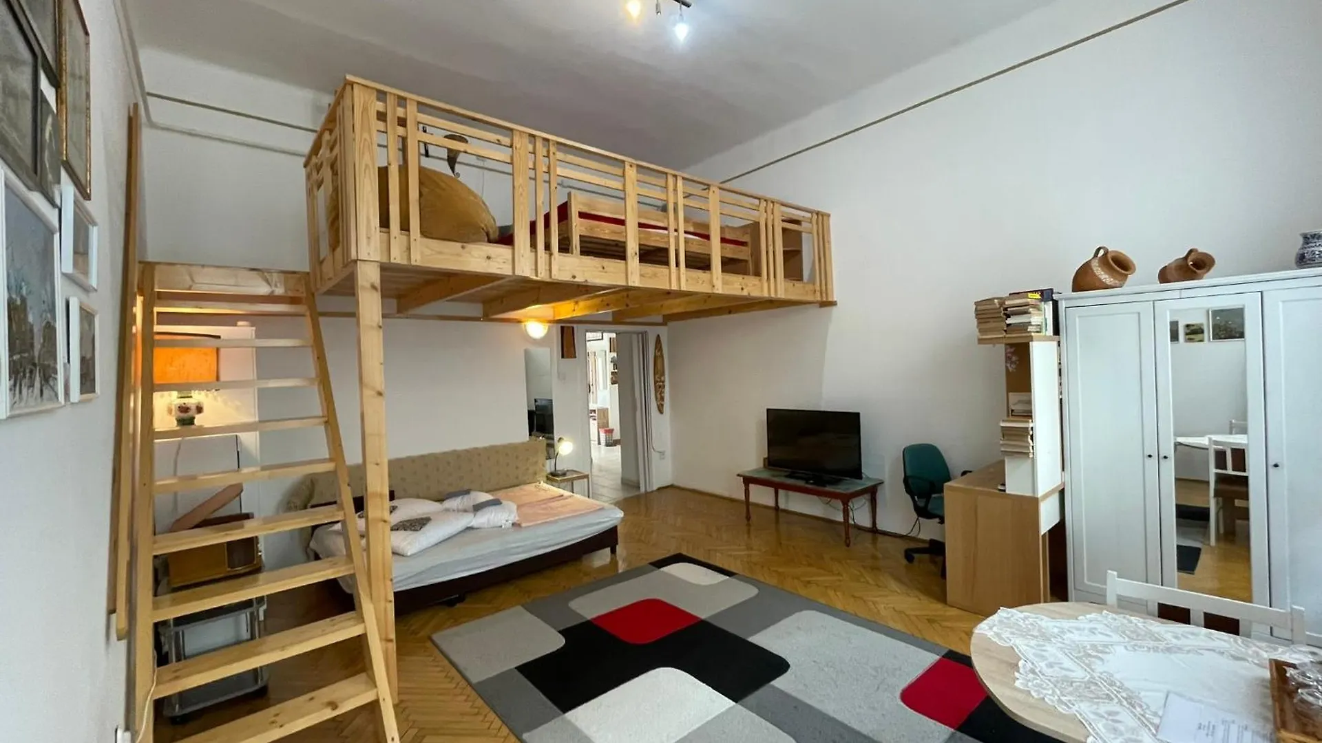 Andrassy Adventures Apartment Budapest